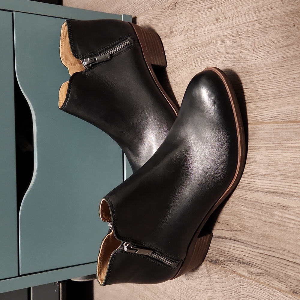 Lucky Brand Black Booties brand new size 6.5